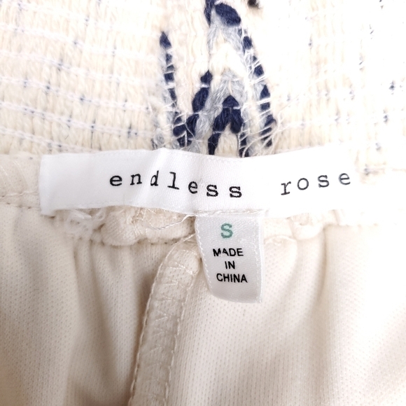 Endless Rose Cream Embroider Eyelet Boho Shorts S - Picture 5 of 13